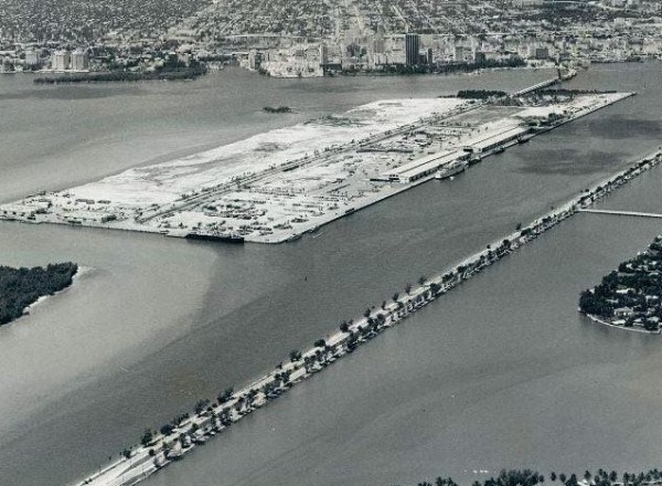 1968 port de Miami.jpg